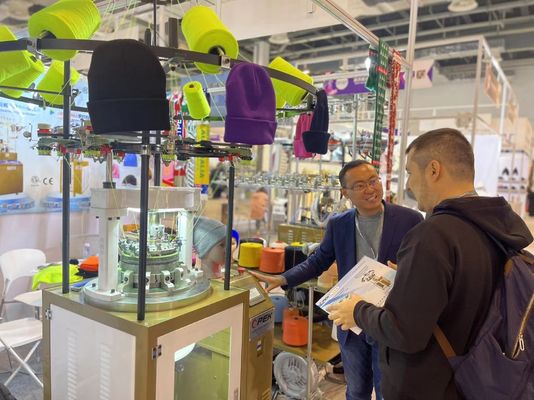 30000 Stück / Monat Fischschuppen Tuck Rippen Hüte Strickmaschine mit Oiler AUTO Schmierung