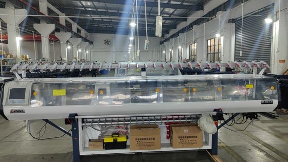 Flachstrickmaschine 80 Zoll für niedrige Wartungskosten und doppelten Trägerkragen