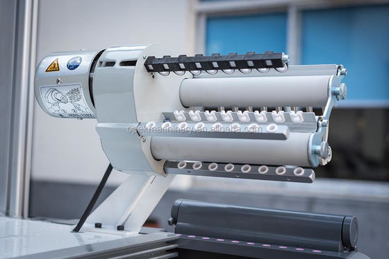 Passen Sie Ihre Halsbänder und Manschetten mit unserer Jacquard-Strickmaschine an