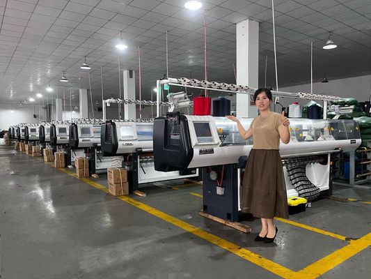 Steigern Sie Ihre Produktion mit Hochgeschwindigkeits-Computergestützter Flachkragenstrickmaschine