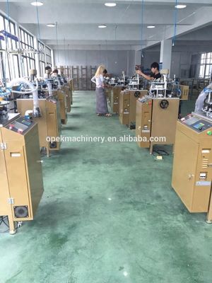 Weiterentwickelte servomotorgetriebene Jacquard-Schal-Hutmachmaschine für Kappen