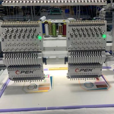 Portable 2 Head Computerisierte Stickmaschine mit 600W Leistung und 450*440 mm Fläche