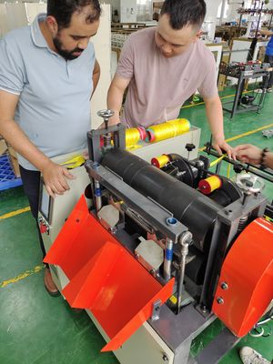 Professionelle Kaschmirfränzenmaschine für die vollautomatische Produktion von Pompom und Tassel