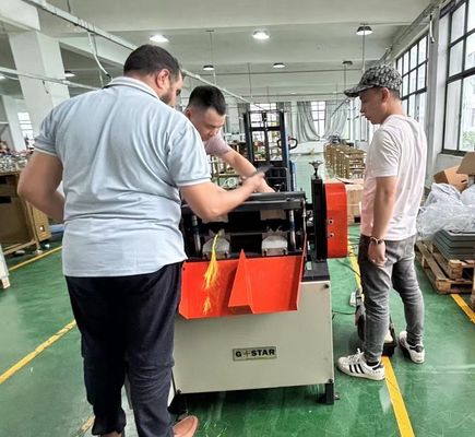 Professionelle Kaschmirfränzenmaschine für die vollautomatische Produktion von Pompom und Tassel