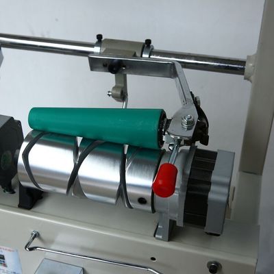 Automatische Maschine zur Wickelung von Kegelgarnen mit automatischer Funktion für Nylongarne