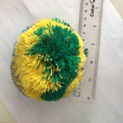 Hochgeschwindigkeits-Pompommachine mit hochwertiger Garnkapazität ohne computergestützte Steuerung