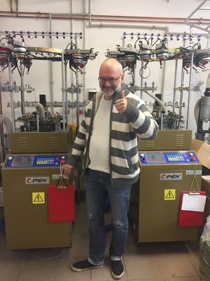 Voll automatischer Alarm Kreislauf Strickmaschine für Schal Kappen Hüte Produktion zu Hause